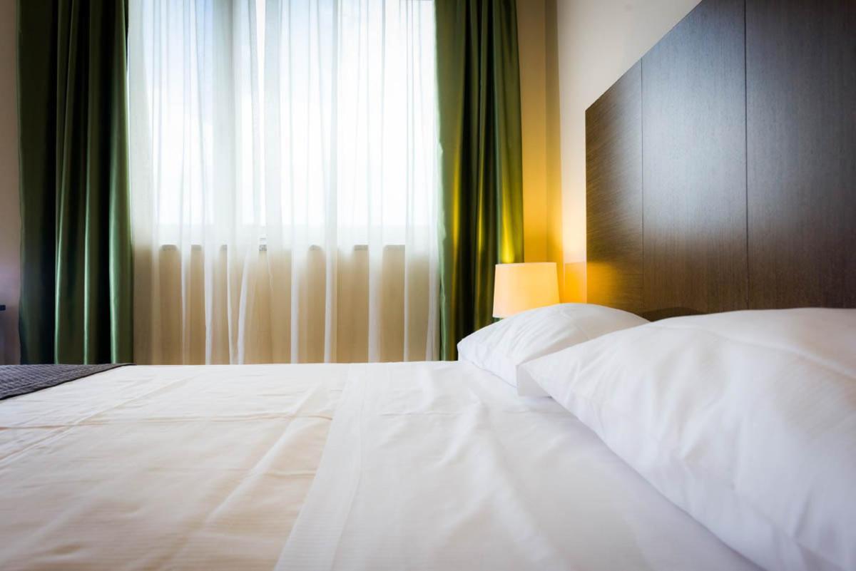 Camera Matrimoniale con Letto Supplementare